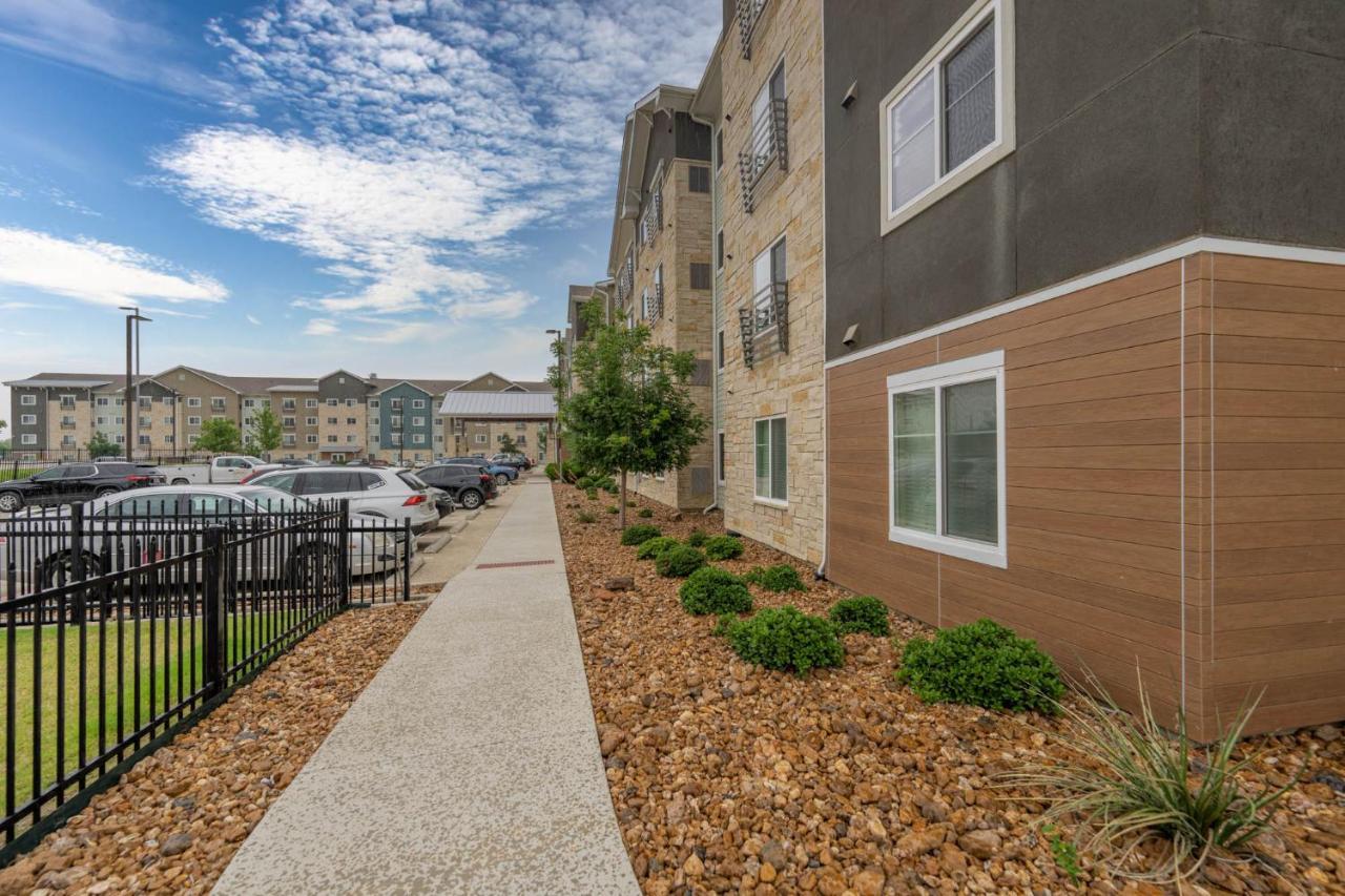 Soka Suites Dallas - Las Colinas 어빙 외부 사진