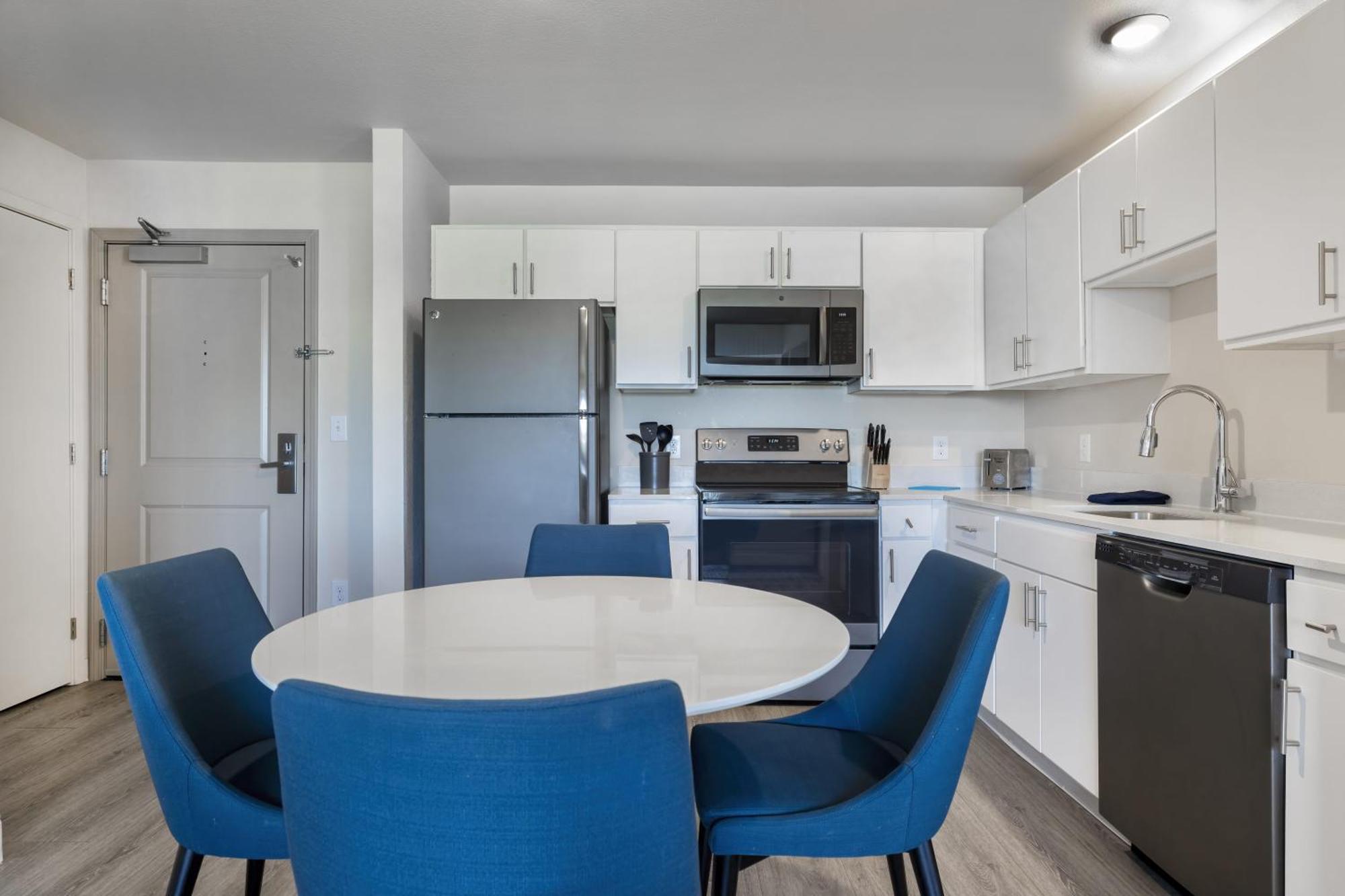 Soka Suites Dallas - Las Colinas 어빙 외부 사진